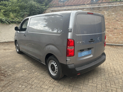 Opel Vivaro VAN L2 1.5 TURBO D 120 MT6 * PARKEERSENSOREN ACHTER * BESCHERMING LAADBAK * BLEUTOOTH * - Afbeelding 5