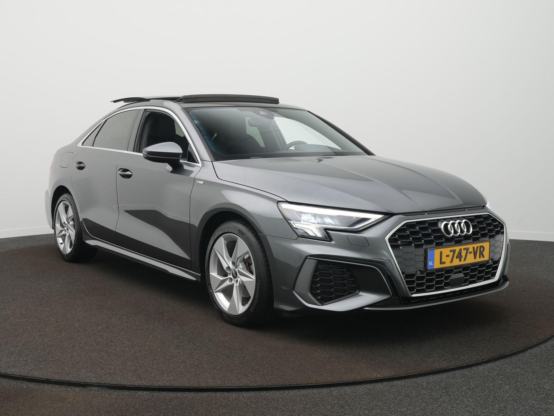 Audi A3 Limousine 30 TFSI S edition - Afbeelding 3