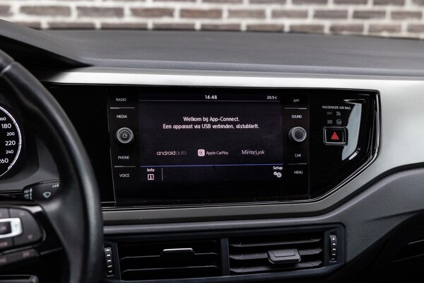 Apple Carplay/Android Auto