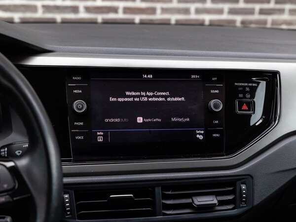 Apple Carplay/Android Auto