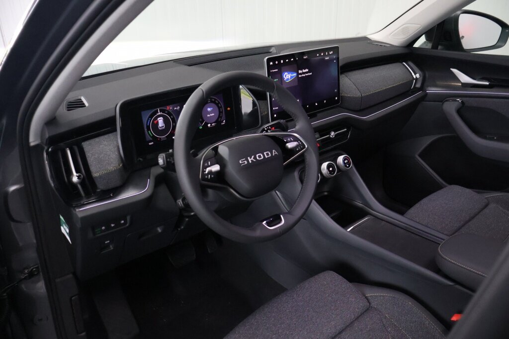 Škoda Kodiaq Kodiag 1.5 TSI iV 204pk Automaat | Panoramadak | Trekhaak | LED - Afbeelding 3