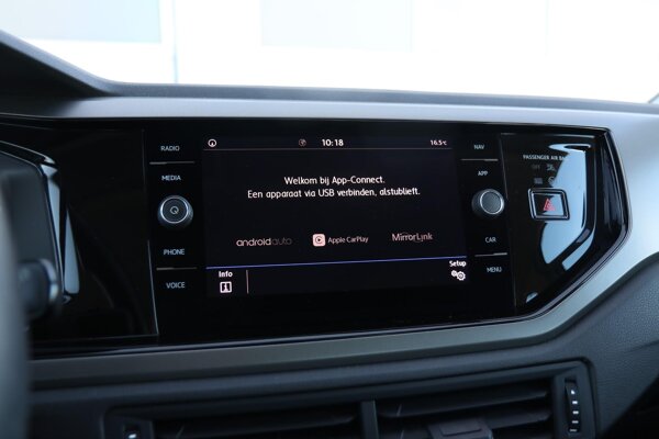 Apple Carplay/Android Auto