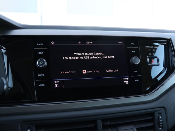 Apple Carplay/Android Auto