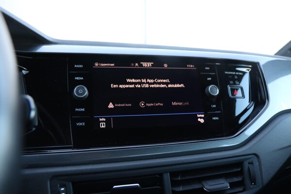 Apple Carplay/Android Auto