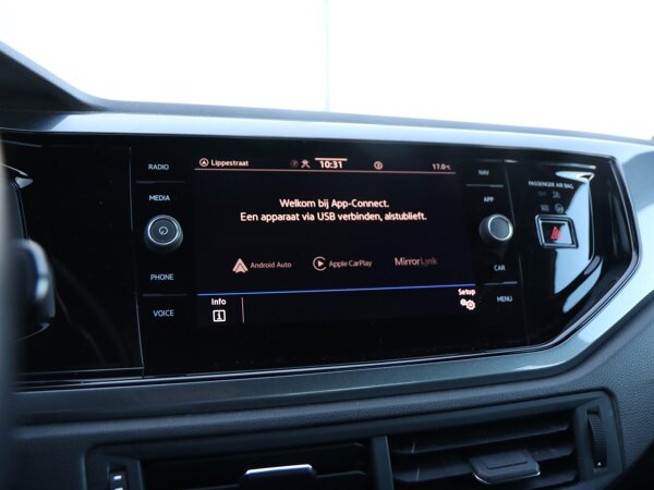 Apple Carplay/Android Auto