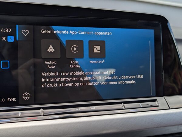 Apple Carplay/Android Auto