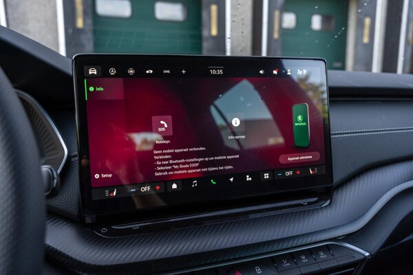 Apple Carplay/Android Auto