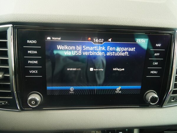 Apple Carplay/Android Auto