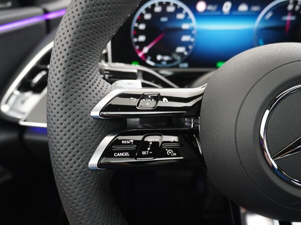 cruise control adaptief met Stop&Go en stuurhulp cruise control adaptief met Stop&Go en stuurhulp