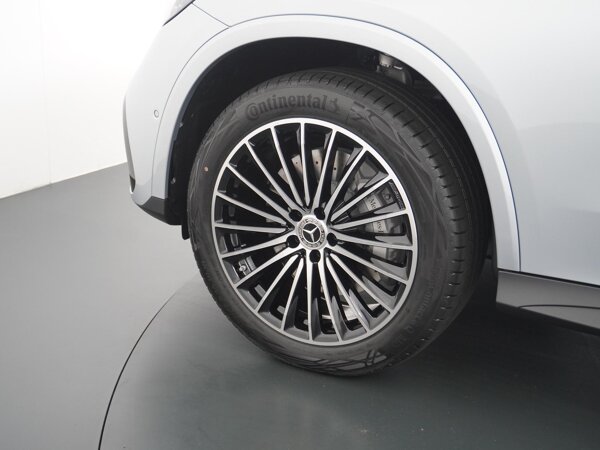 20" vijf-dubbelspaakse lichtmetalen velgen