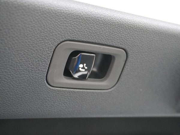 Trekhaak met ESP® aanhangwagenstabilisatie Trekhaak met ESP® aanhangwagenstabilisatie