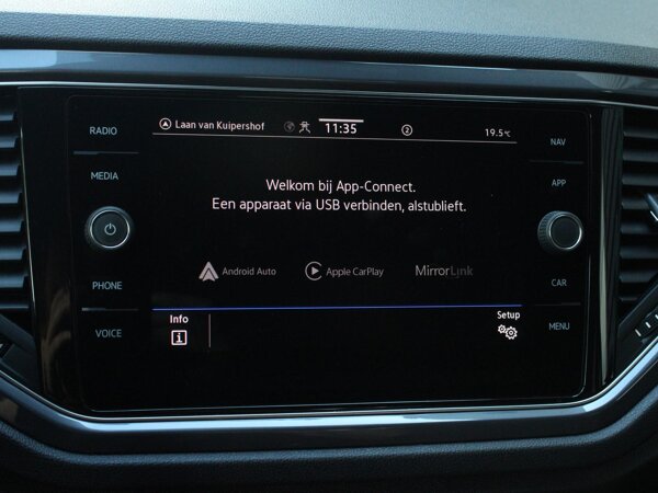 Apple Carplay/Android Auto