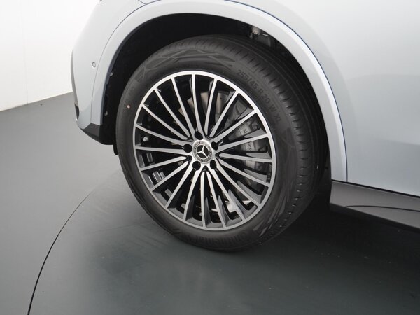 20" vijf-dubbelspaakse lichtmetalen velgen