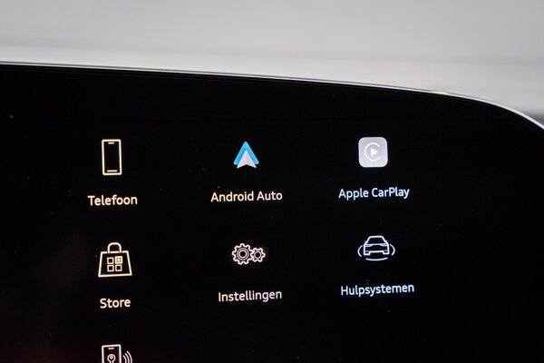 Apple Carplay/Android Auto