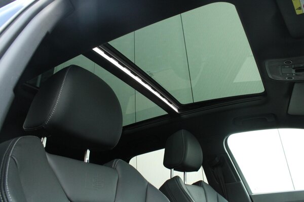 Panoramadak, glas, elektrisch bedienbaar Panoramadak, glas, elektrisch bedienbaar