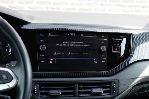 Apple Carplay/Android Auto