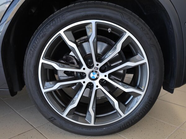 18 inch lichtmetalen wielen V-spaak in Reflex Silver