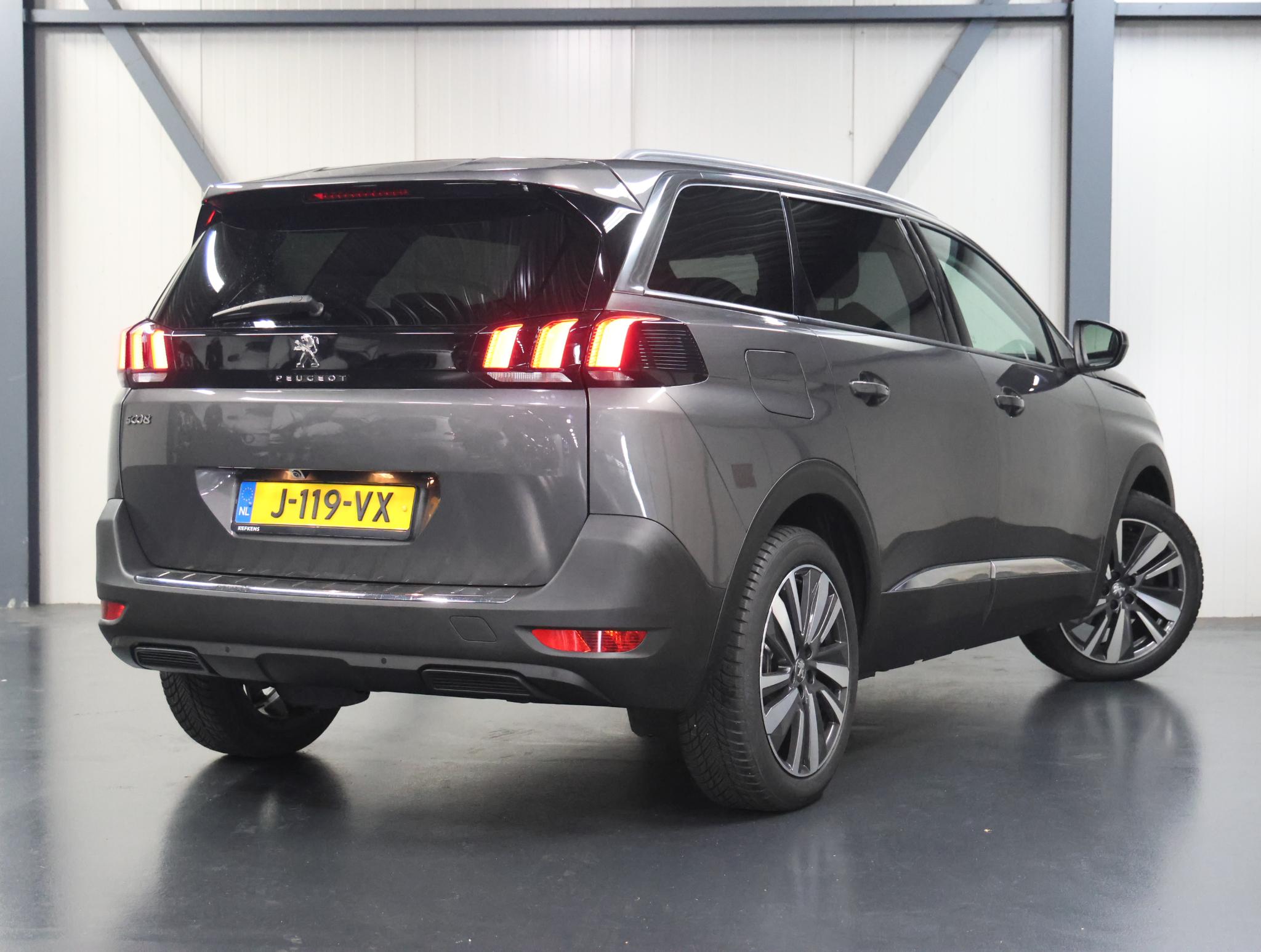 Peugeot 5008 130PK Premium Avantage - Afbeelding 3