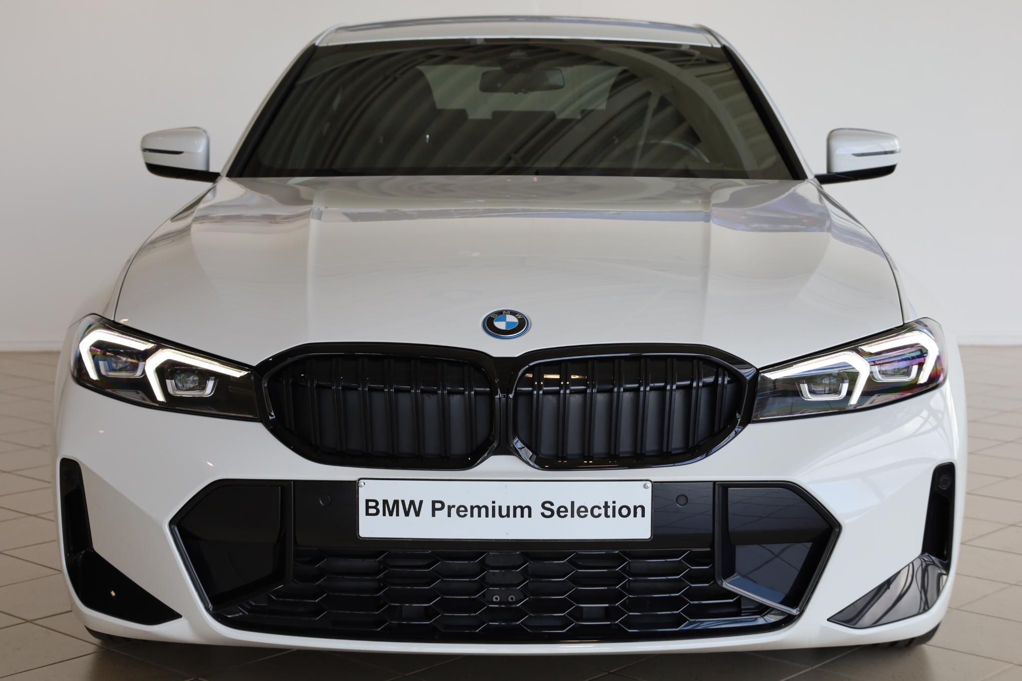 BMW 3 Serie Sedan 330e - Afbeelding 4