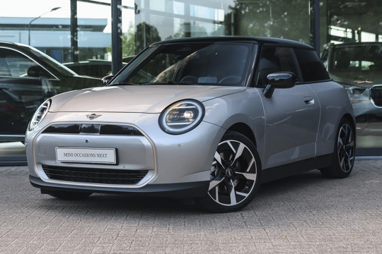 MINI Hatchback Cooper E