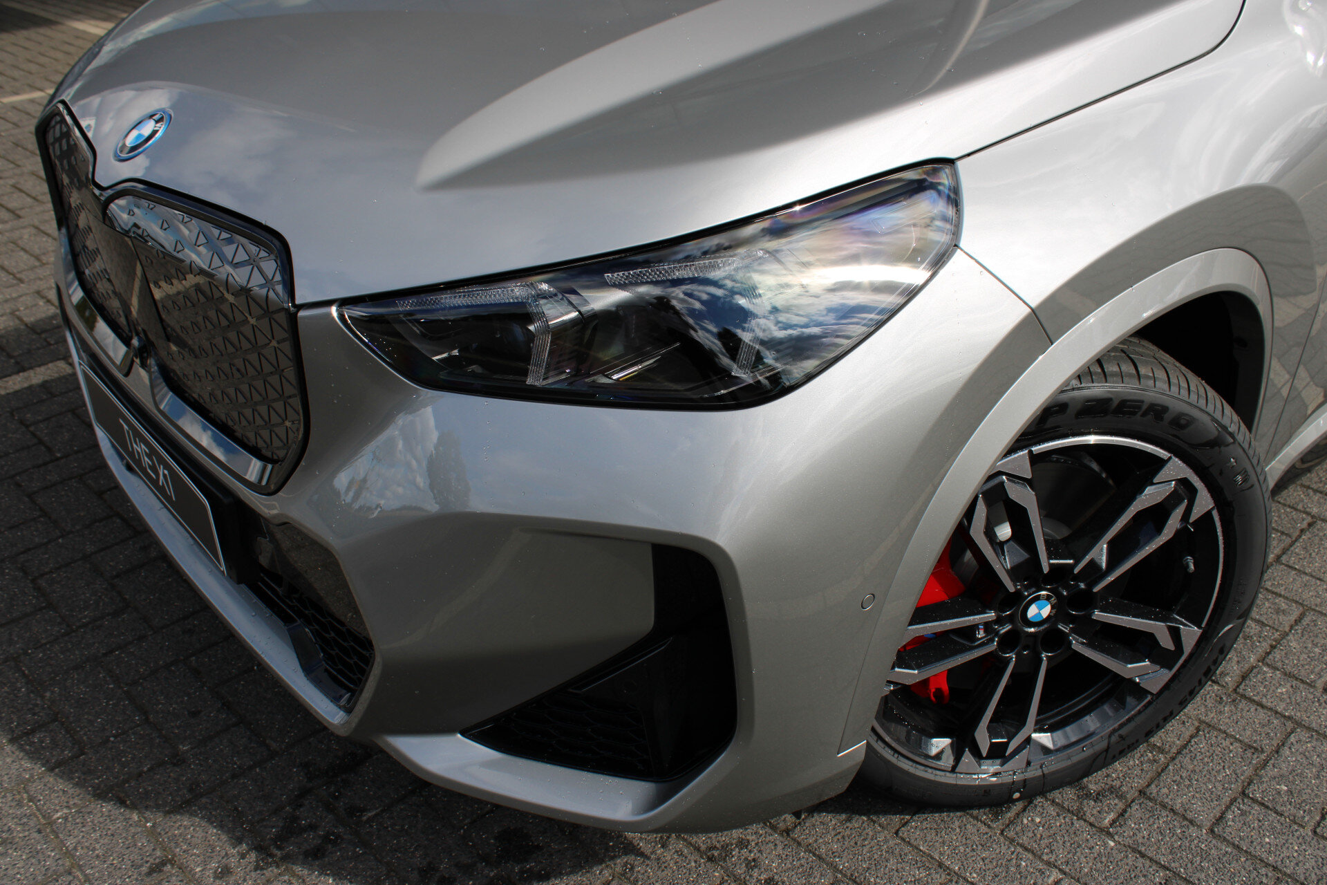 BMW iX1 eDrive20 M Sport - Afbeelding 2