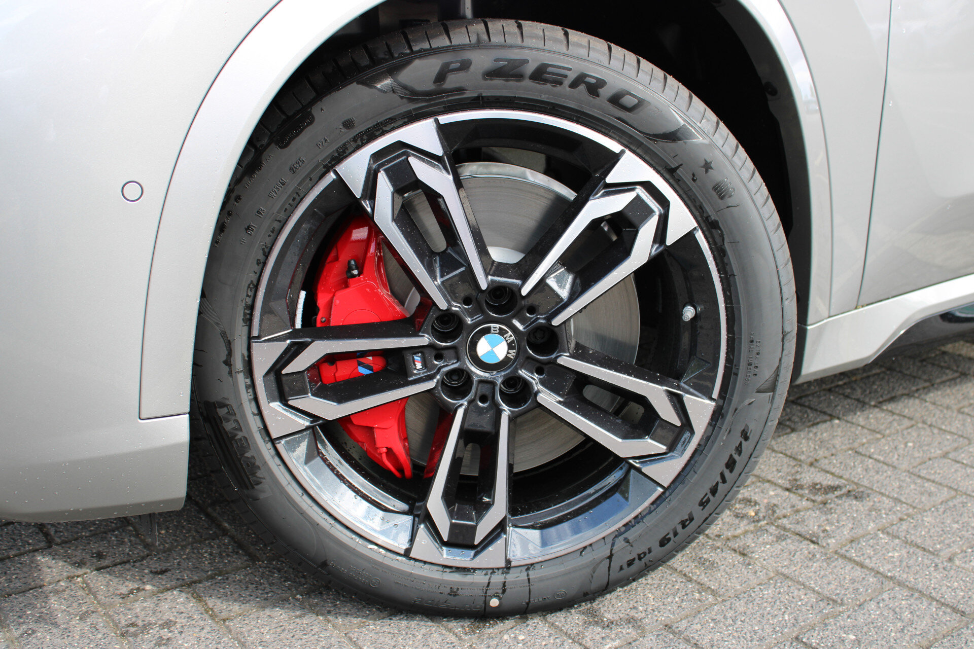 BMW iX1 eDrive20 M Sport - Afbeelding 4