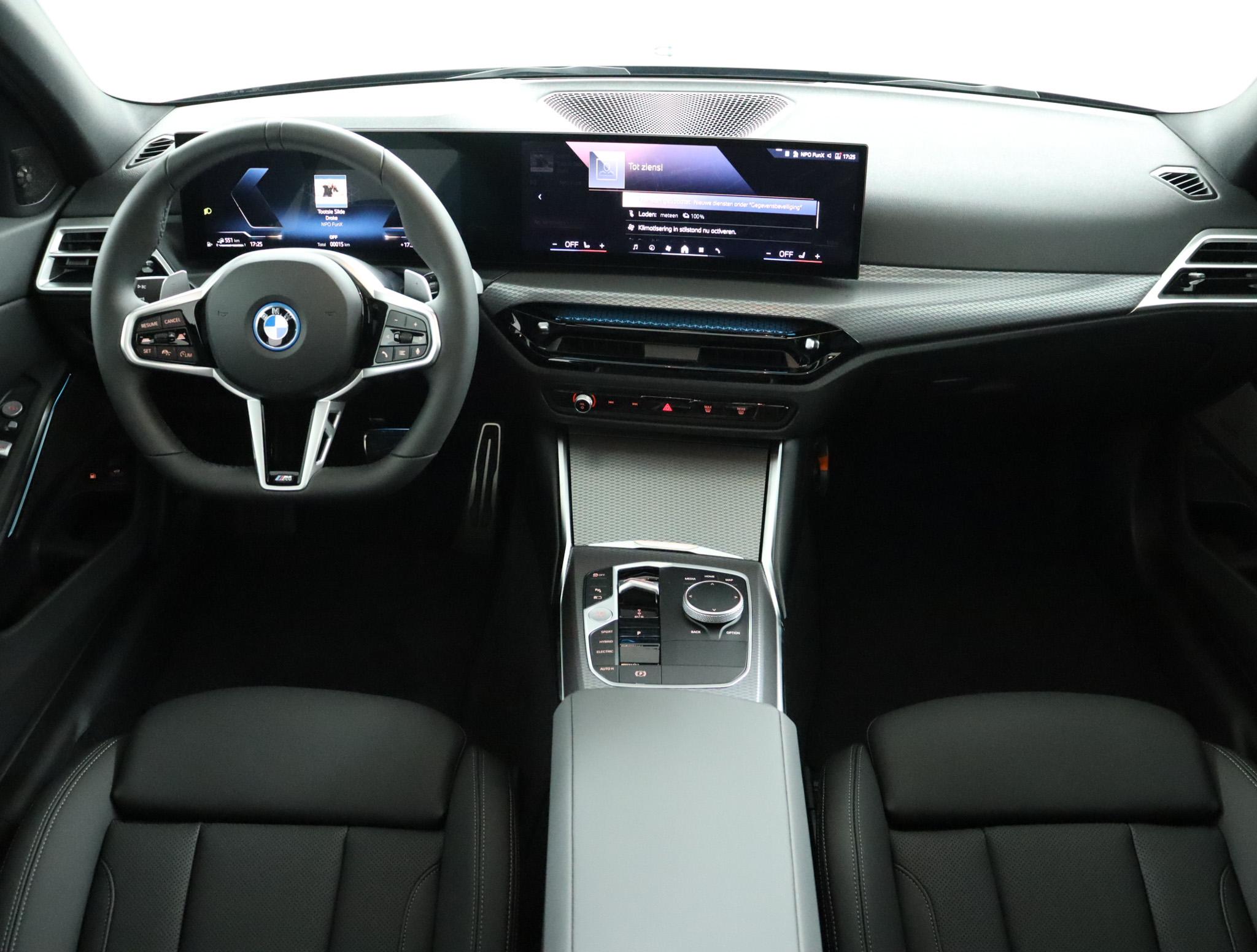 BMW 3 Serie Touring 330e xDrive - Afbeelding 4