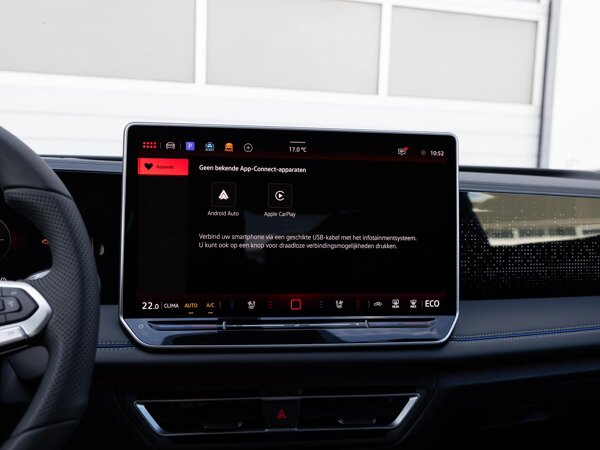 Apple Carplay/Android Auto Apple Carplay/Android Auto