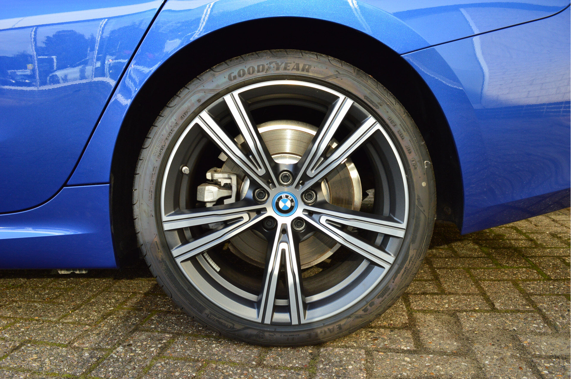 BMW 3 Serie Touring 330e xDrive M Sport Automaat - Afbeelding 5