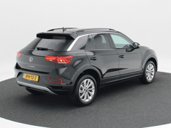 Volkswagen T-Roc 1.5 TSi 150 Pk Automaat Life Edition - Afbeelding 2