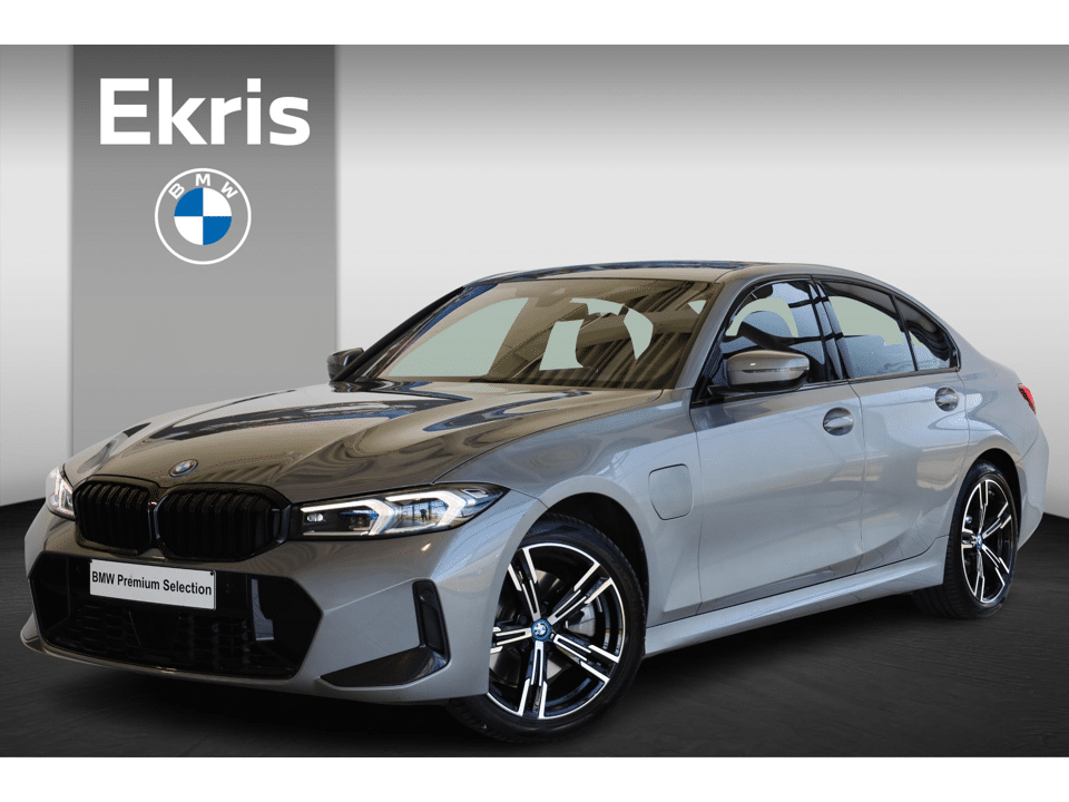 BMW 3 Serie Sedan 330e - Afbeelding 1