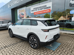 Opel Grandland EDITION 1.2 TURBO HYBRID eDCT 145 PK * ELEKTRISCHE ACHTERKLEP * VERWARMD STUUR & ZETELS * - Afbeelding 3