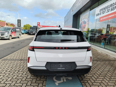 Opel Grandland EDITION 1.2 TURBO HYBRID eDCT 145 PK * ELEKTRISCHE ACHTERKLEP * VERWARMD STUUR & ZETELS * - Afbeelding 4