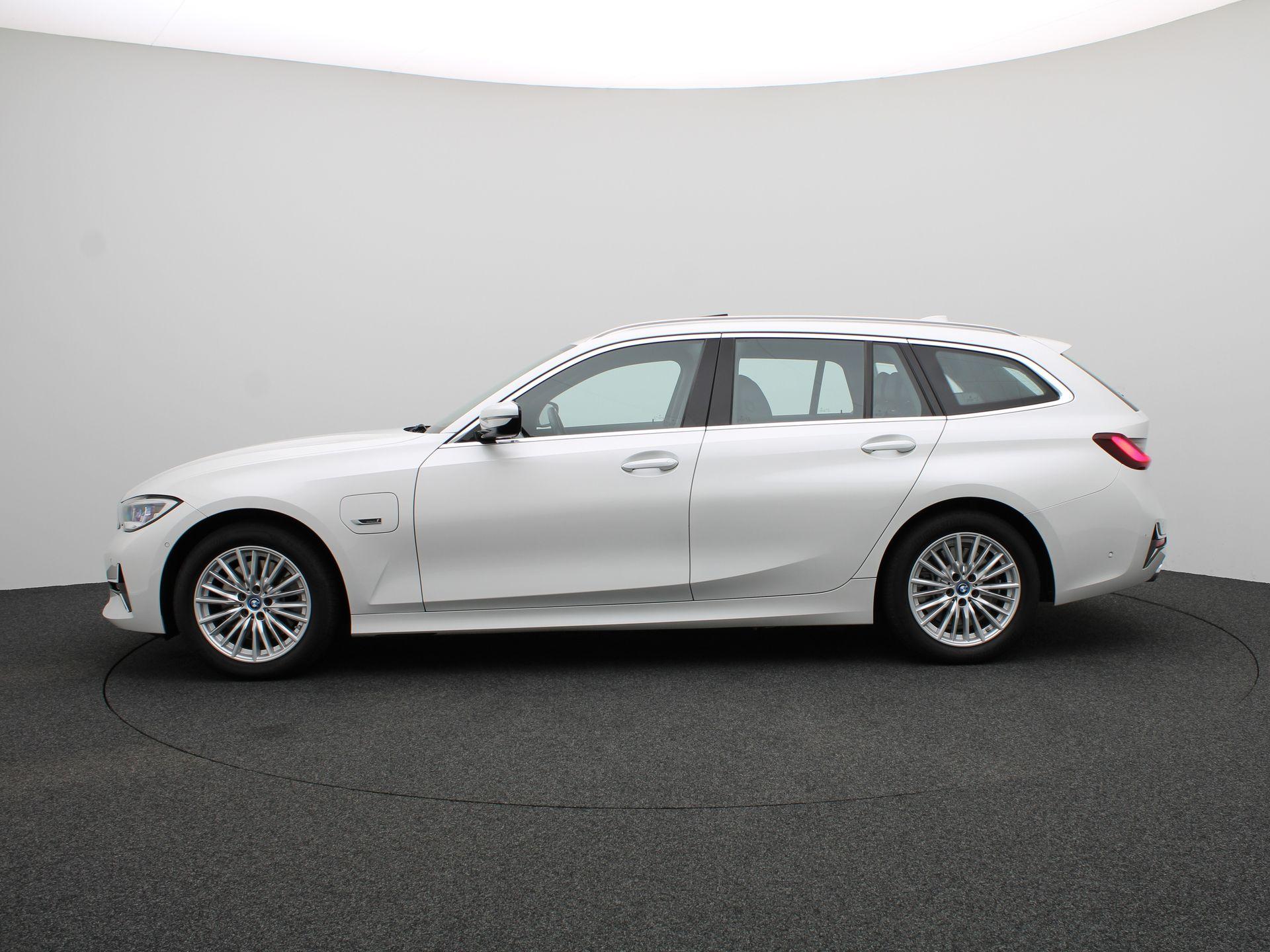 BMW 3 Serie 320e Touring - Afbeelding 4