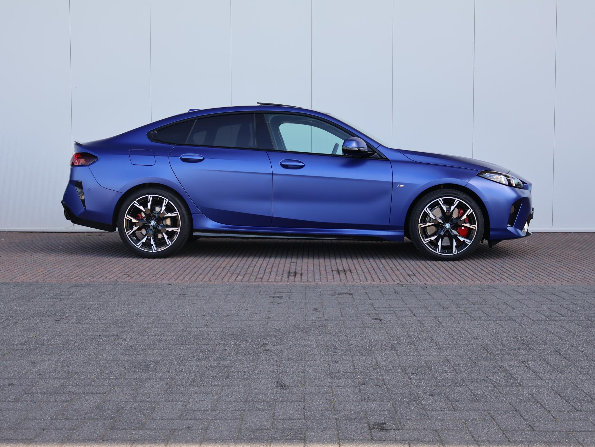 BMW 2 Serie Gran Coupé 220 M Sport Design Edition - Afbeelding 4