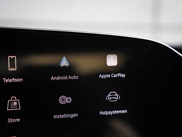 Apple Carplay/Android Auto