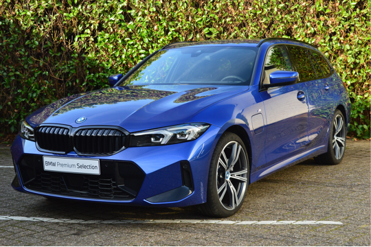 BMW 3 Serie Touring 330e xDrive M Sport Automaat