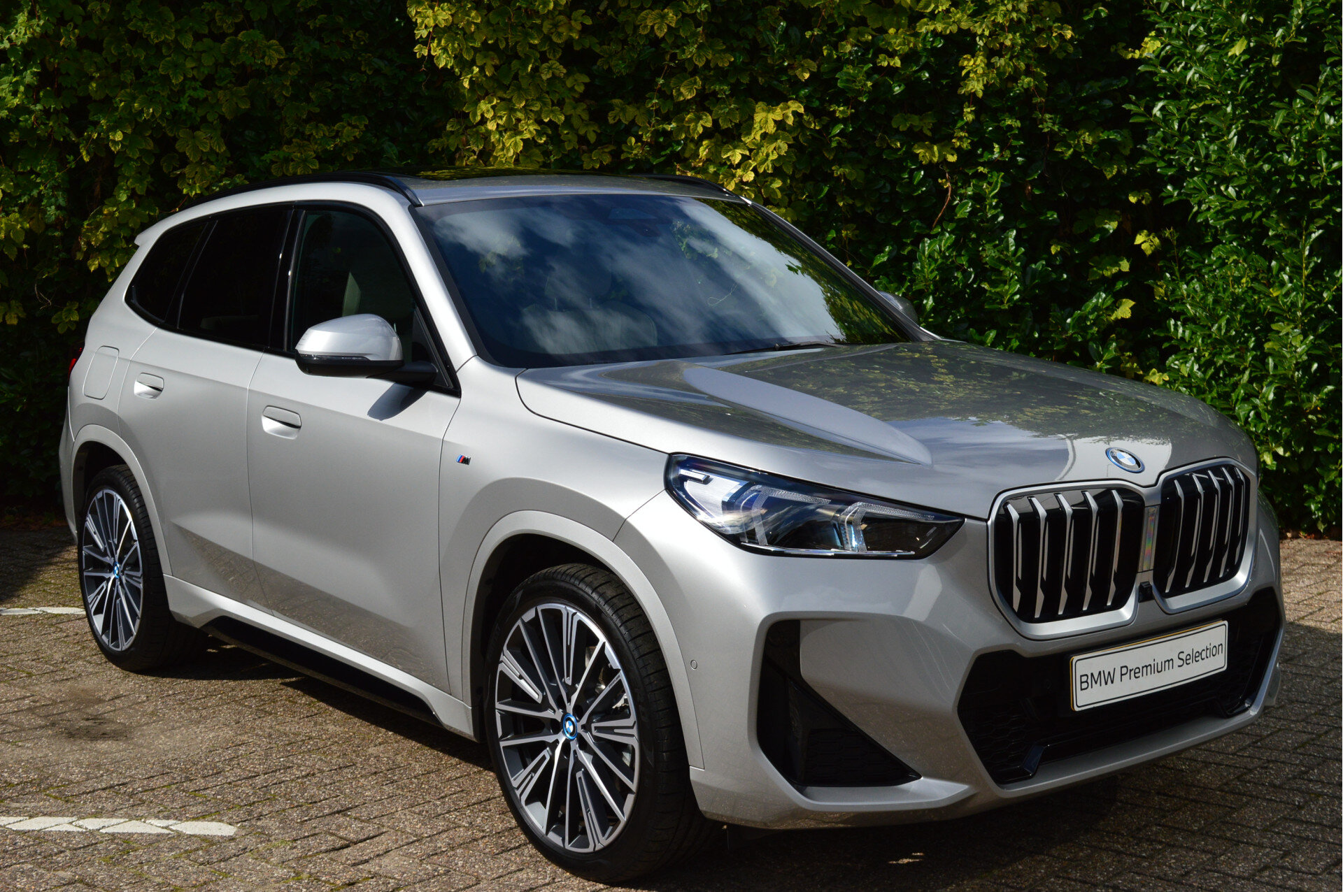 BMW X1 xDrive25e High Executive M Sport Automaat - Afbeelding 2