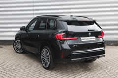 BMW X1 xDrive25e High Executive M Sport Automaat - Afbeelding 2