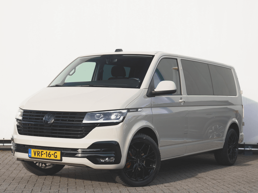 Volkswagen Transporter 2.0 TDI 150 pk DSG L2H1 DC Bulli - Afbeelding 1