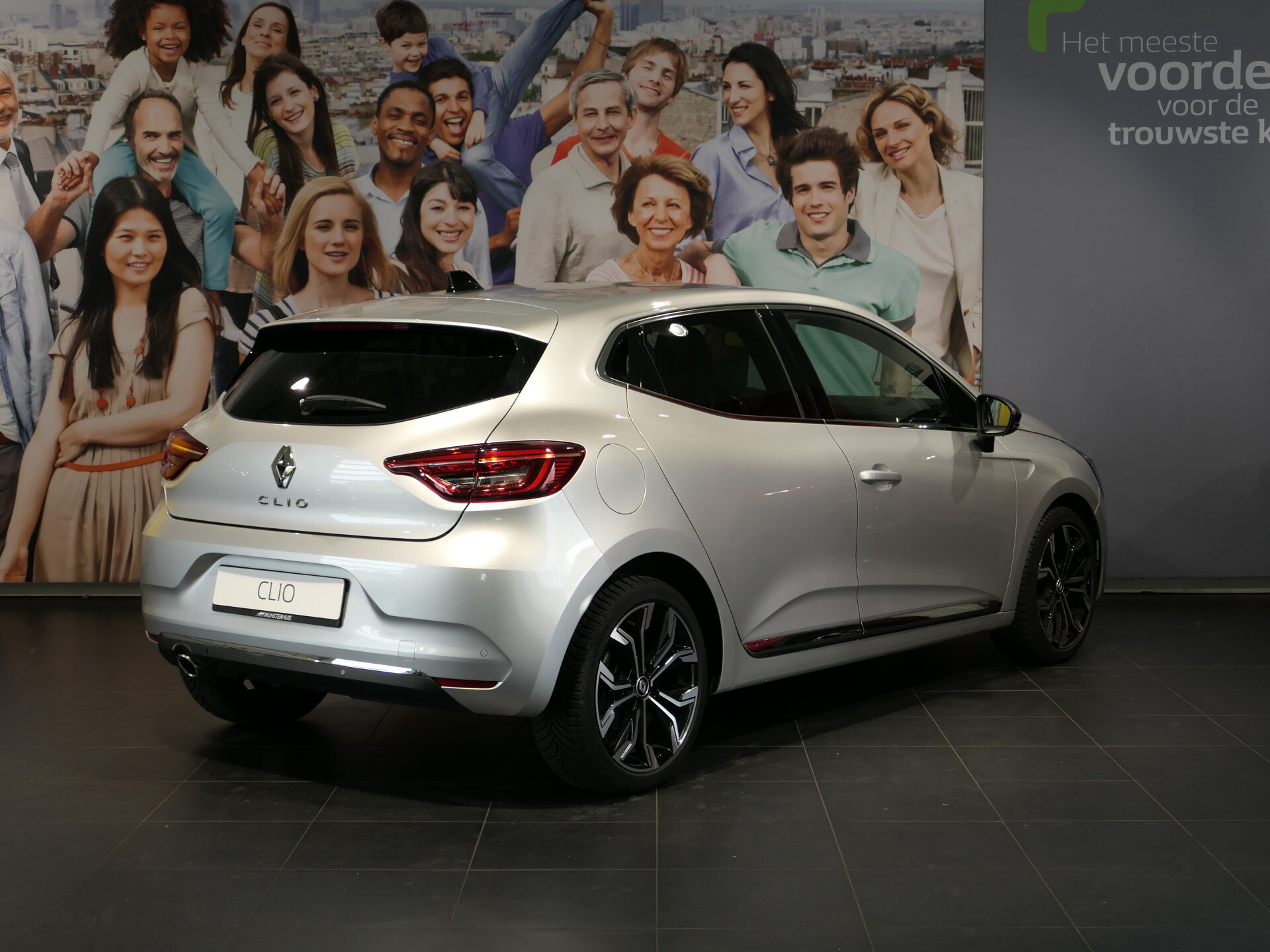 Renault Clio 1.0 TCe 90 Techno *DEALER ONDERHOUDEN* *17" LMV + Groot scherm!* - Afbeelding 3