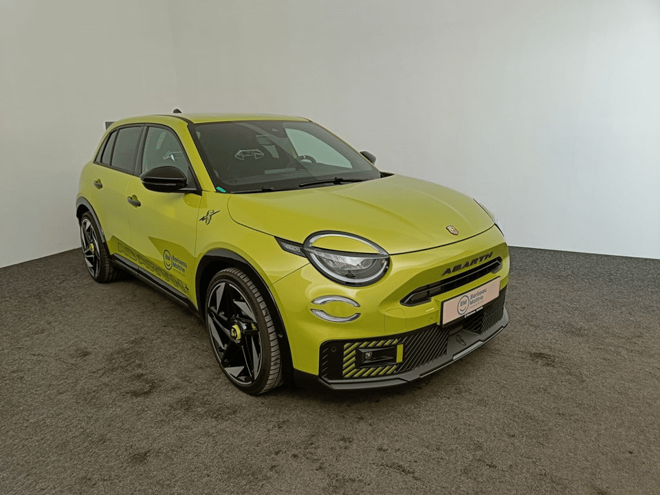 Abarth 600e TURISMO ELECTRIC * ALCANTARA SABELT STOELEN * SOUND GENERATOR * NAVI * ADAPTIVE CRUISE * - Afbeelding 1