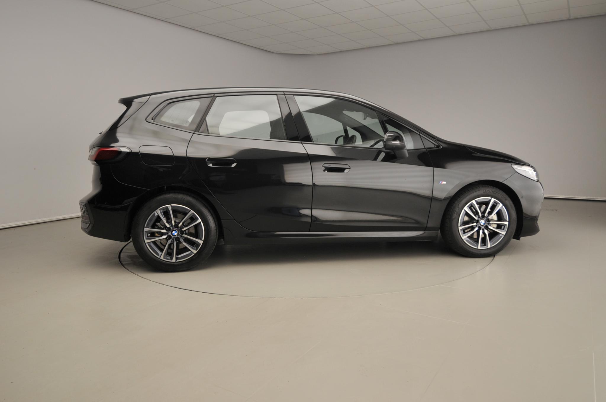 BMW 2 Serie Active Tourer 220i - Afbeelding 4