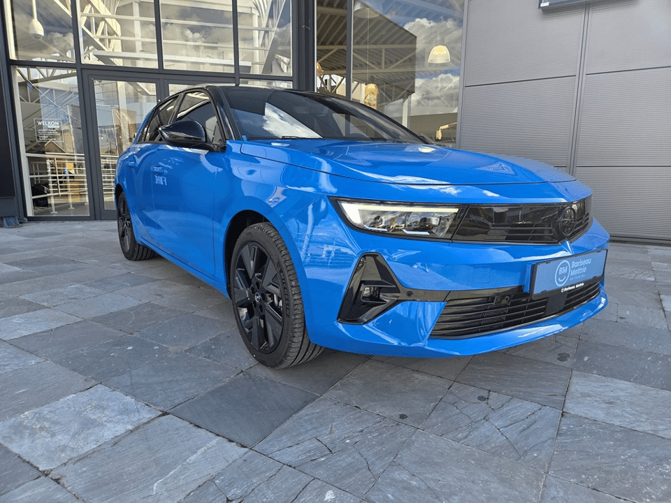 Opel Astra NEW ASTRA ELECTRIC GS 54KWH DIRECT 156PK* ADAP CRUISE CONTROL* 360CAMERA* KEYLESS* TECH PACK PRO * - Afbeelding 1