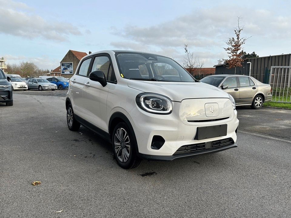 Leapmotor T03 DESIGN ELECTRIC 5DRS AUTOMAAT 95PK BEV * KEYLESS ENTRY * NAVIGATIE * BLIND SPOT * - Afbeelding 1