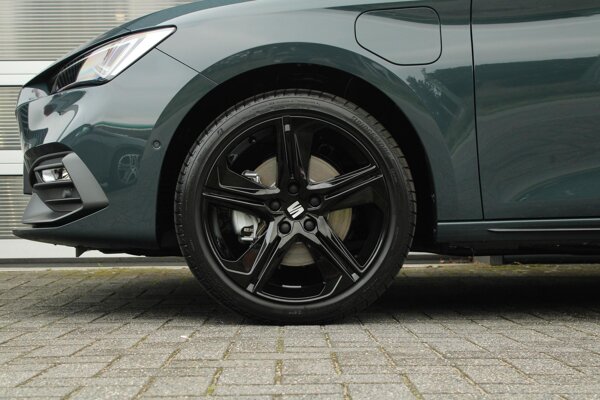 lichtmetalen velgen 5-spaaks 18"