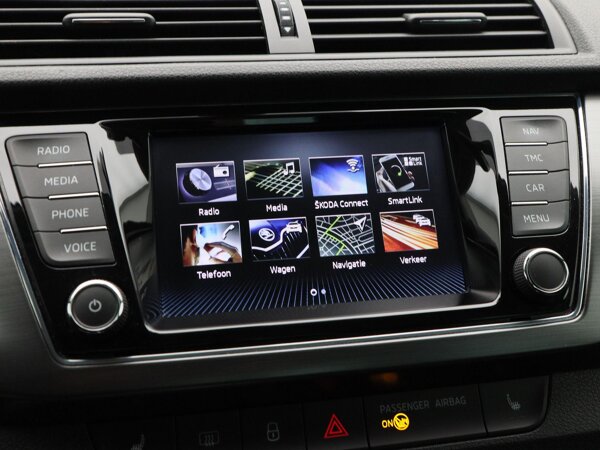 Apple Carplay/Android Auto