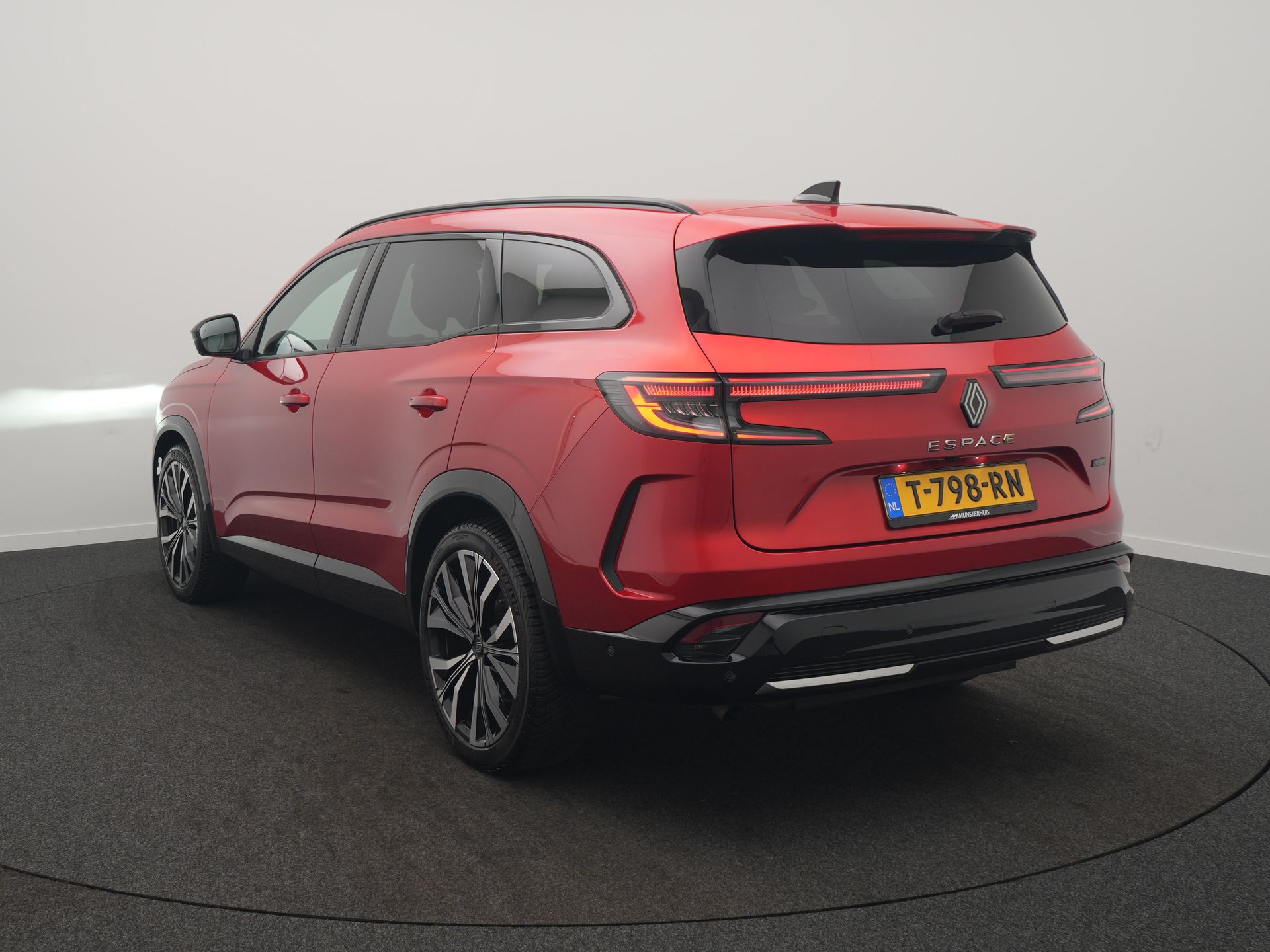 Renault Espace E-Tech Full Hybrid 200 Iconic 7p. - Occasion Lease vanaf €679 p/m - Afbeelding 4