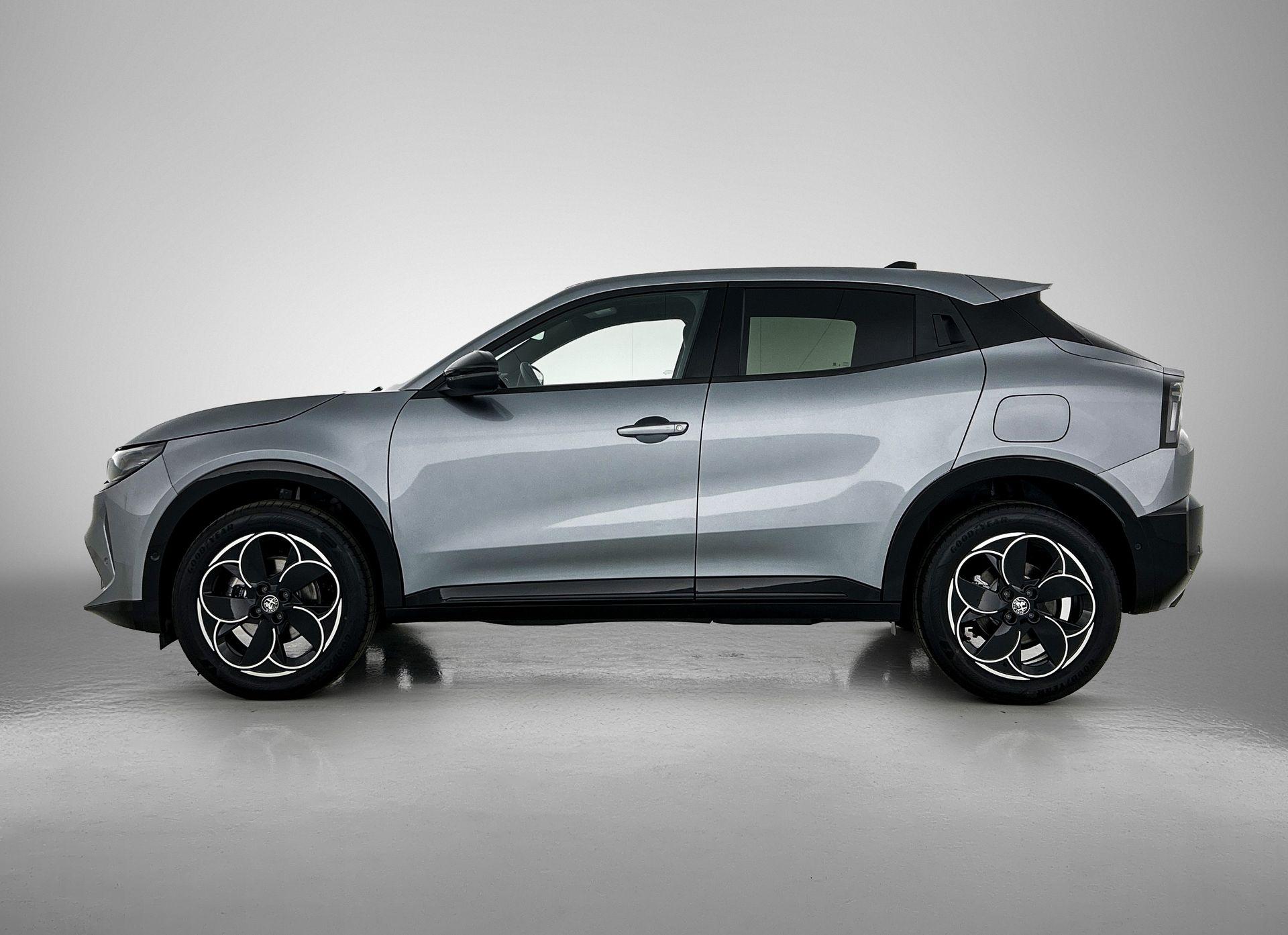 Alfa Romeo Junior 1.2 Hybrid Ibrida Q4 145pk Automaat - Afbeelding 4