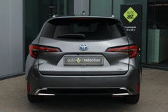 Toyota Corolla Touring Sports Hybrid 140 Executive - Image 5
